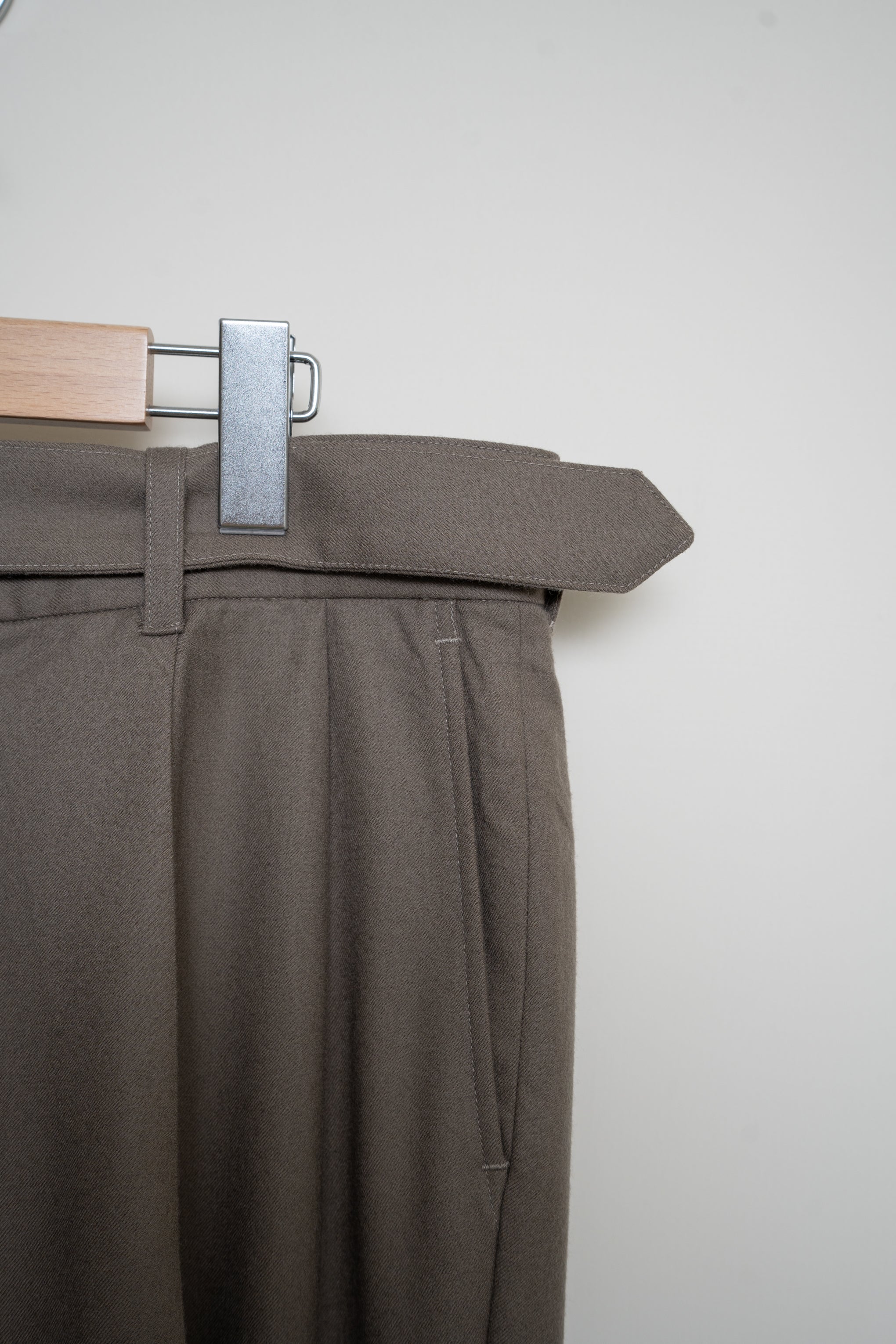 Wool Belted 2Tuck Wide Trousers