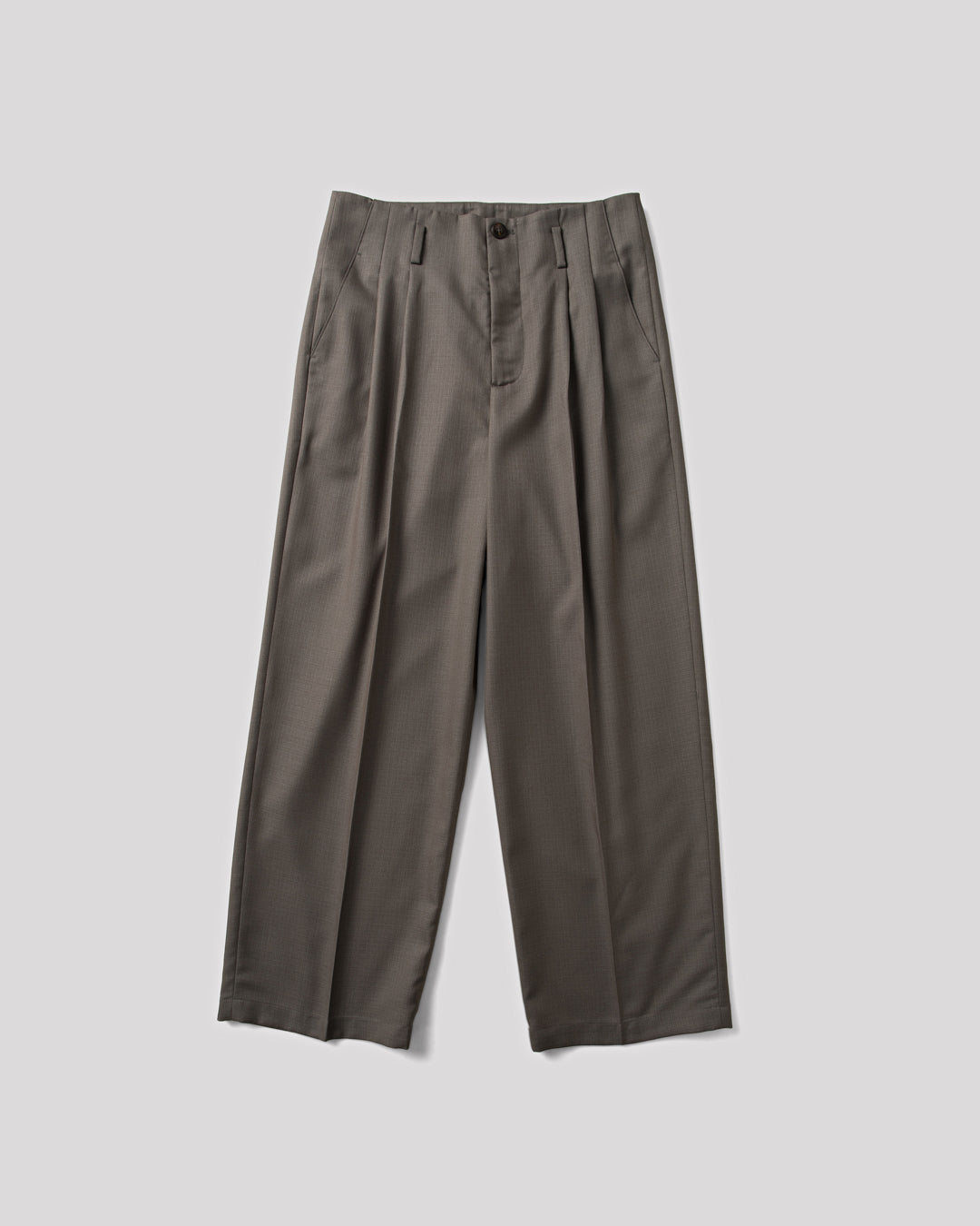 SAMBASHI - Airy Tropical Wool Touch Two-Tuck Slacks (Caramel)