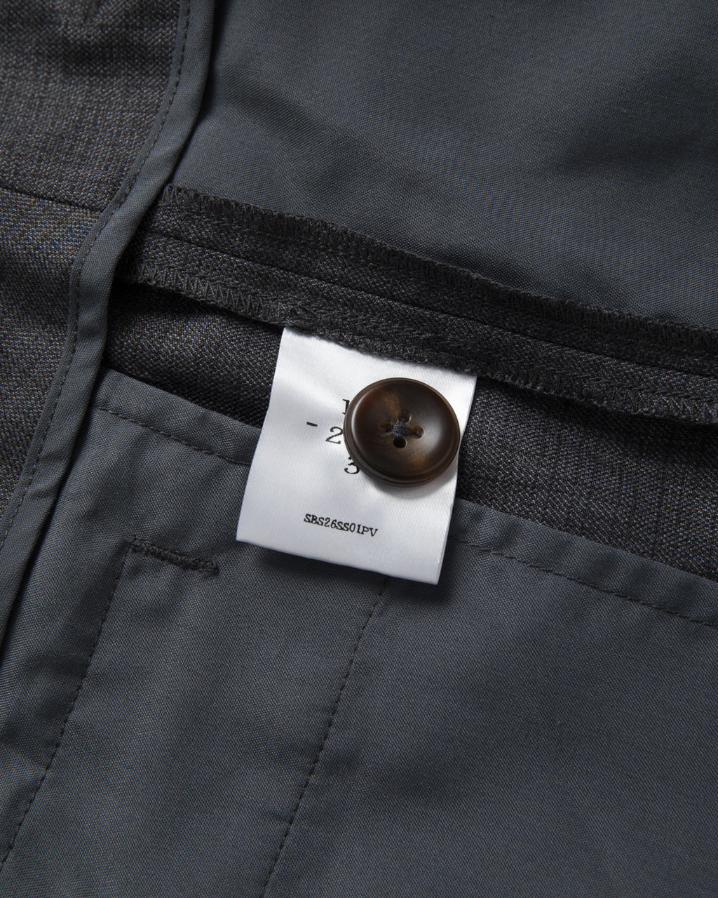 SAMBASHI - Airy Tropical Wool Touch Two-Tuck Slacks (Charcoal)