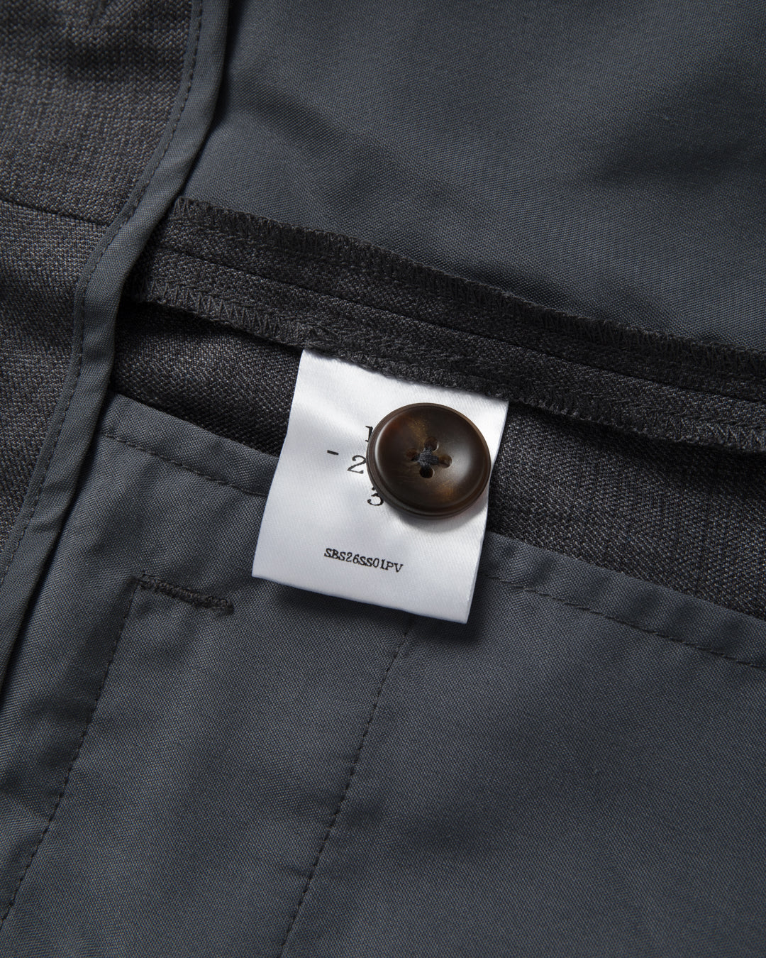 SAMBASHI - Airy Tropical Wool Touch Two-Tuck Slacks (Charcoal)