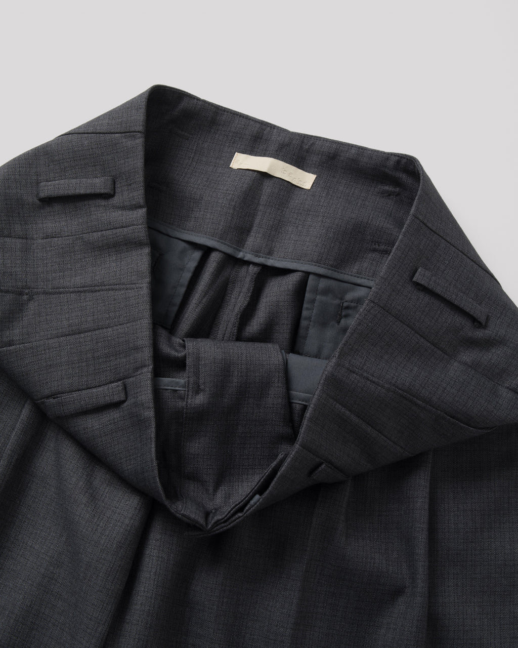 SAMBASHI - Airy Tropical Wool Touch Two-Tuck Slacks (Charcoal)