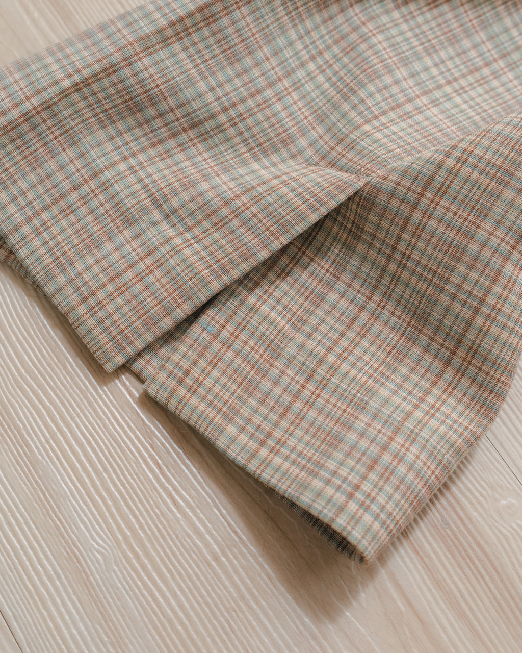 Hard Twist Wool Double Face Check Slacks