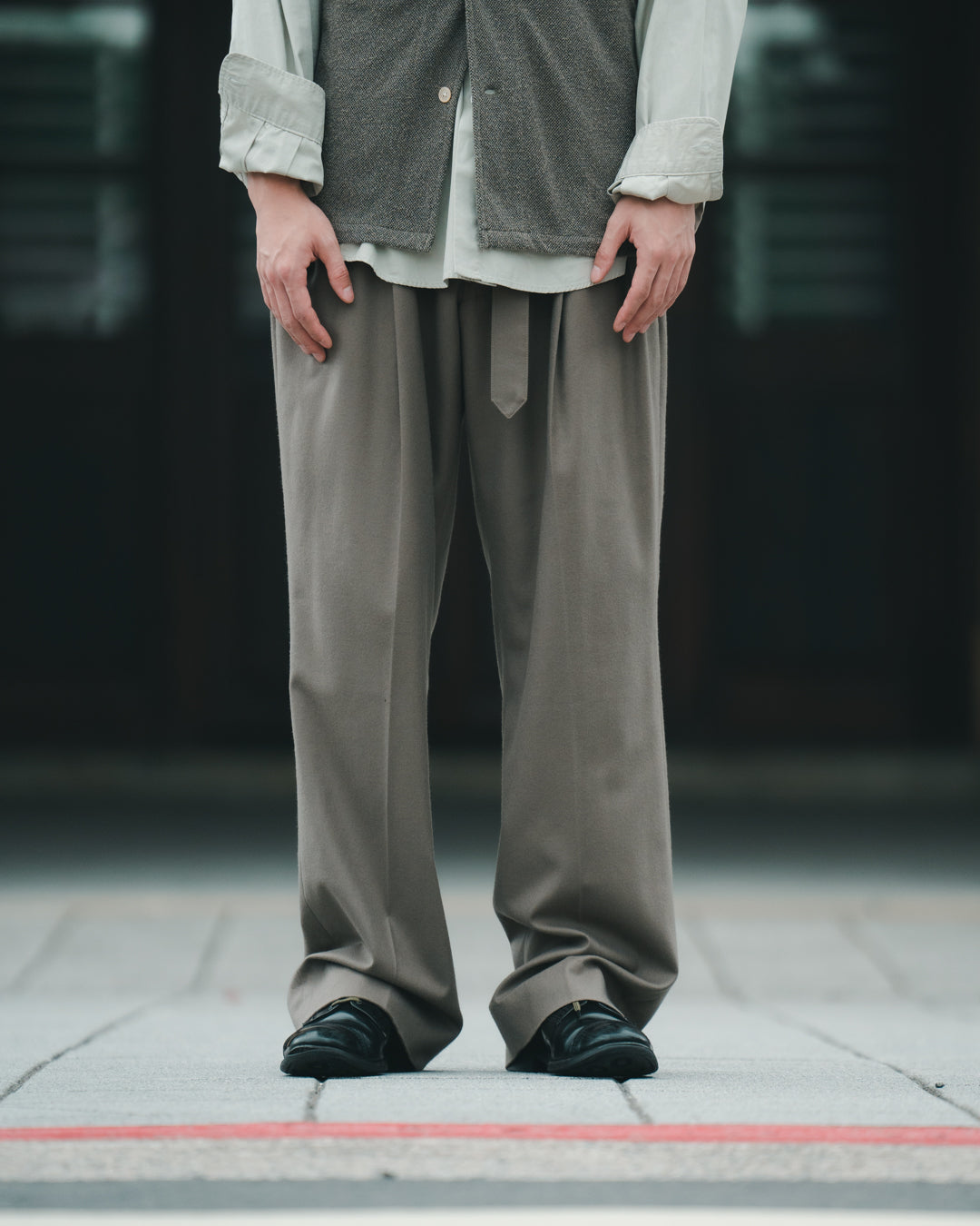 Wool Belted 2Tuck Wide Trousers