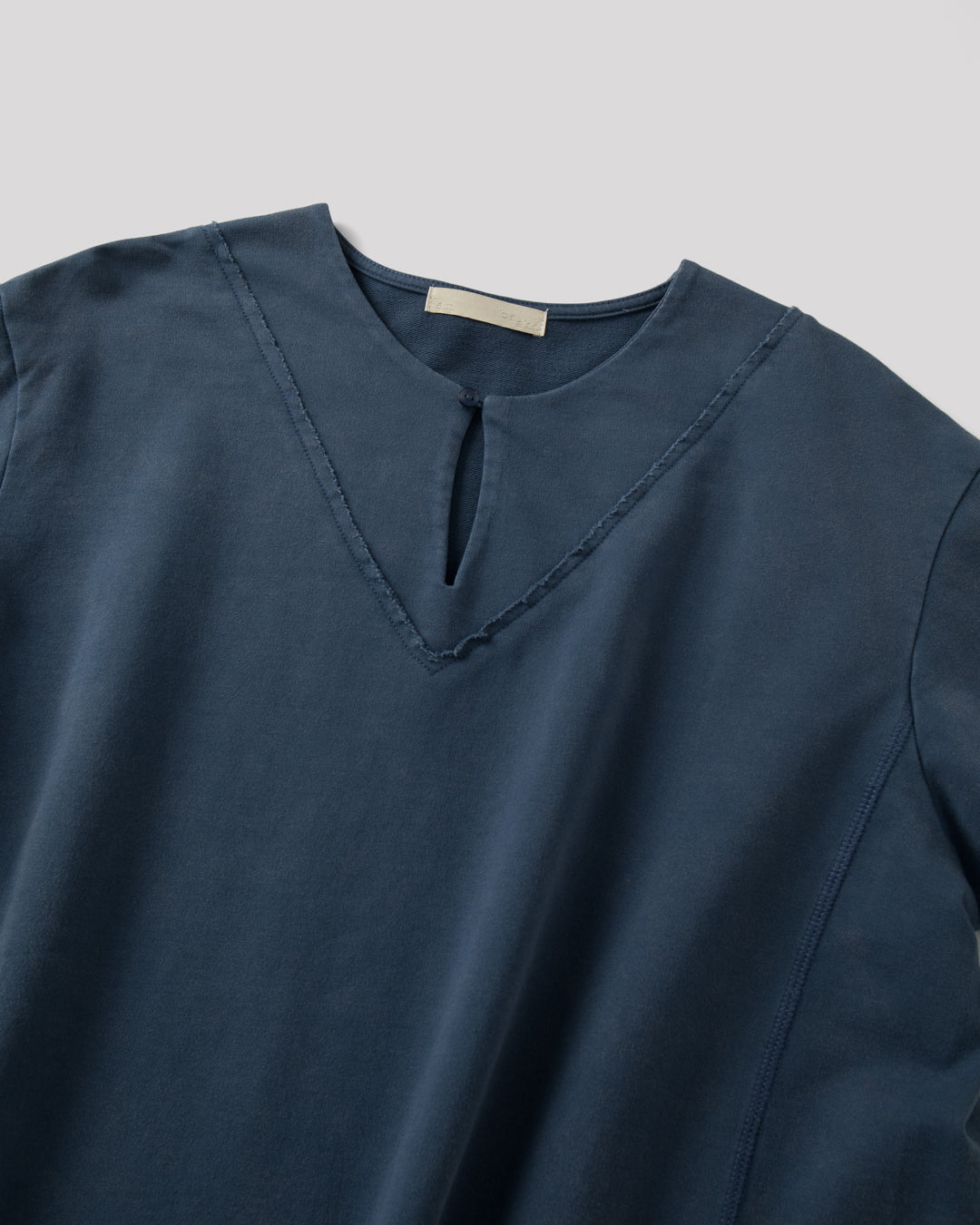 SAMBASHI - PreDye Cotton V-Neck Lucas French Terry