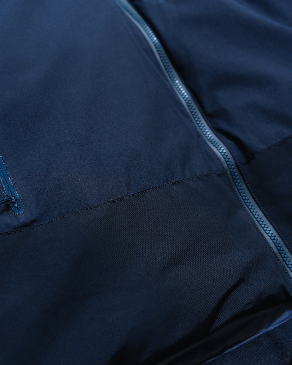 DAIWA LIFE STYLE - 091 Expedition Down Parka Gore-Tex