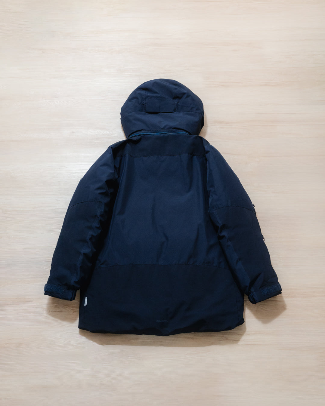 DAIWA LIFE STYLE - 091 Expedition Down Parka Gore-Tex