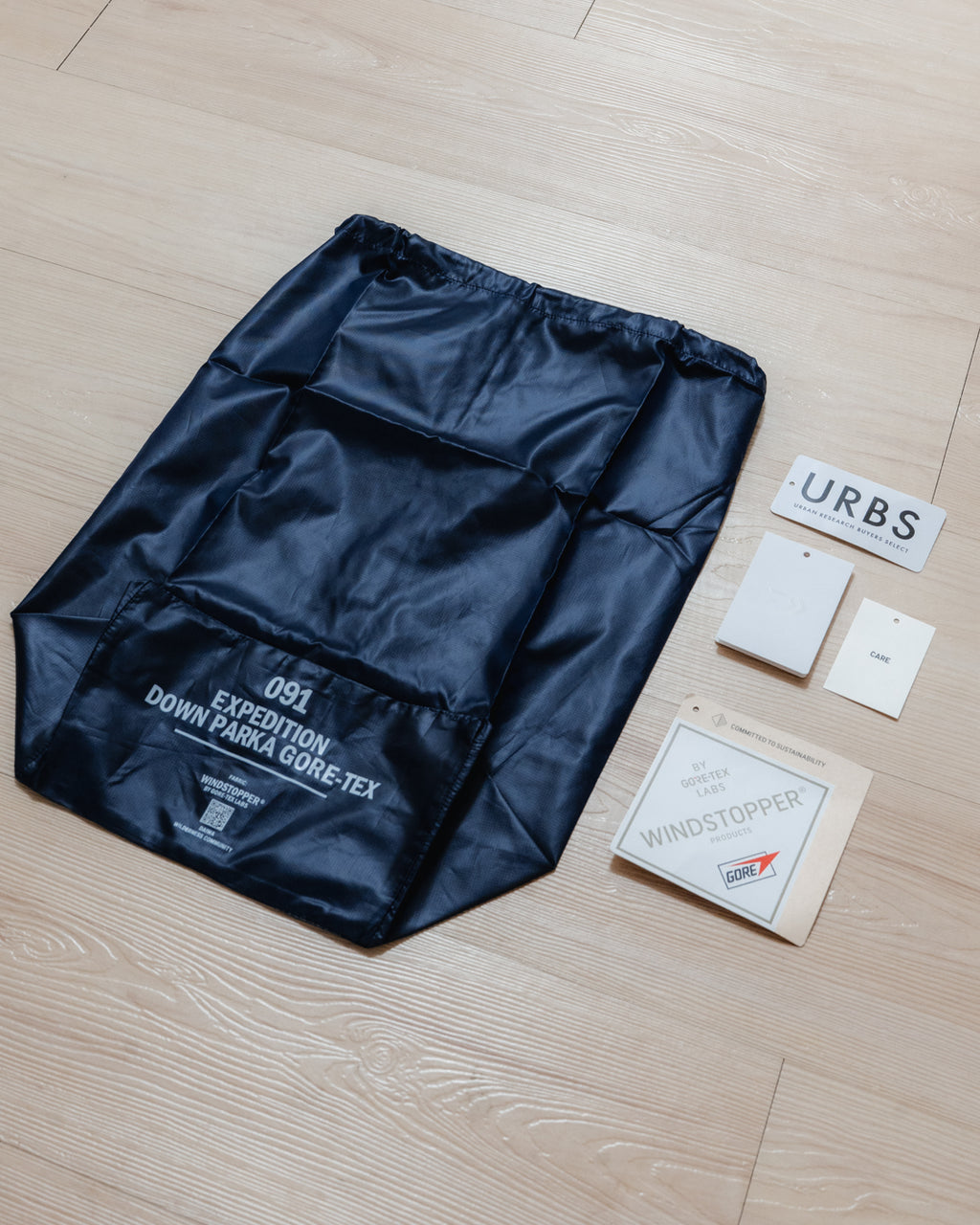 DAIWA LIFE STYLE - 091 Expedition Down Parka Gore-Tex