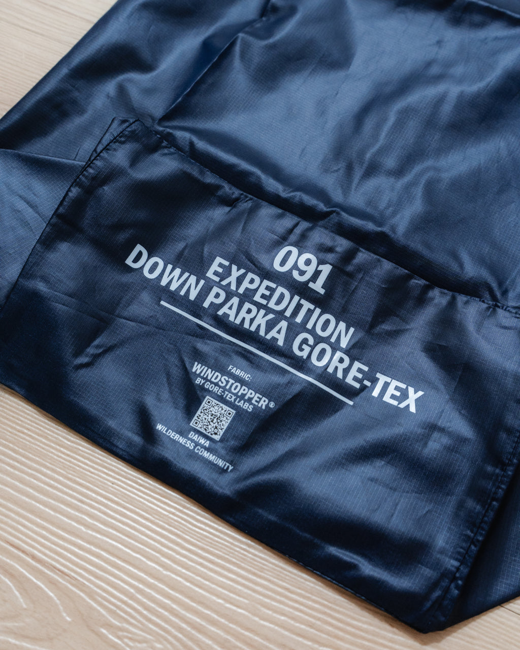DAIWA LIFE STYLE - 091 Expedition Down Parka Gore-Tex